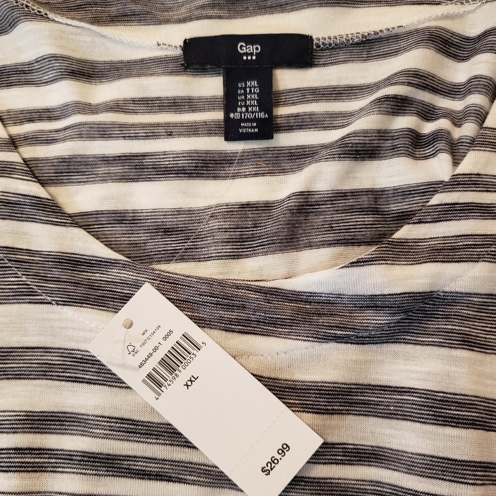 Gap striped tee
